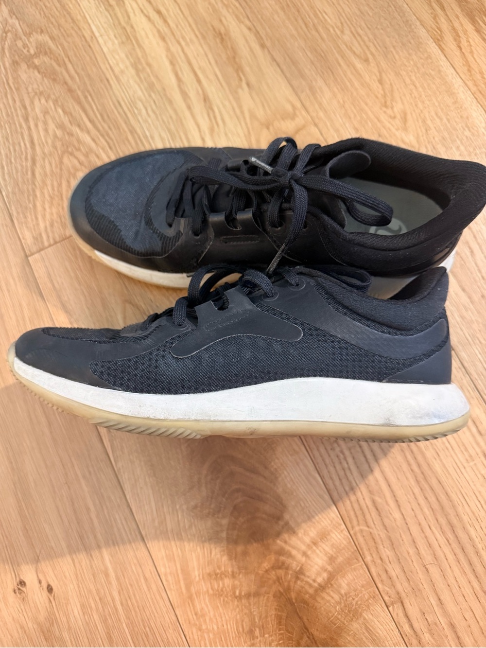 Lululemon sneakers . Size 7  in great condition.